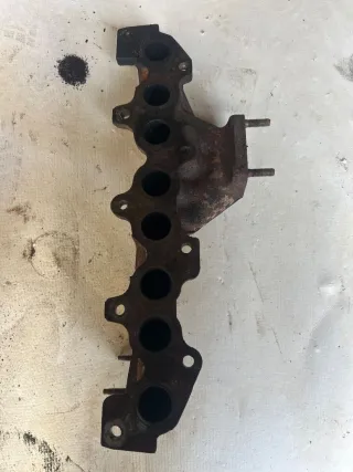  Коллектор выпускной Volvo V50 2.0л Арт 119714263, вид 1