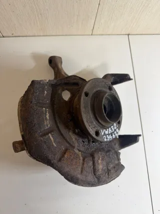  Ступица передняя правая Volkswagen Golf 3 Арт 119759346, вид 1