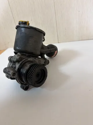  Насос ГУР Mazda 626 GF Арт 119760183, вид 1