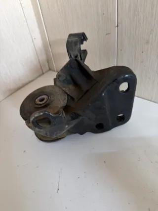  Подушка двигателя Mazda 626 GF Арт 119760236, вид 2