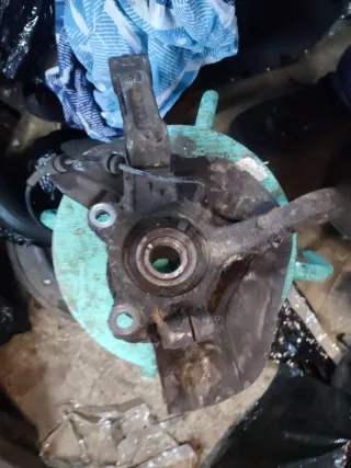  Кулак поворотный передний правый Citroen C8 Арт 009598, вид 2