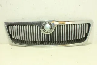 1Z0853668 Решетка радиатора Skoda Octavia A5 Арт 120482785, вид 1