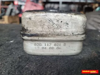 028117021B Теплообменник масляного фильтра Audi A6 C5 (S6,RS6) 1.9л TDI Арт 37675921, вид 3