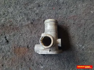 026121133 Фланец (тройник) системы охлаждения Audi 80 B3 Арт 40103646, вид 4