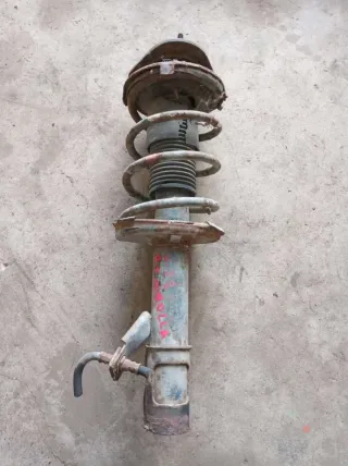  Стойка амортизатора переднего левого Toyota Corolla E90 Арт 40326378, вид 2